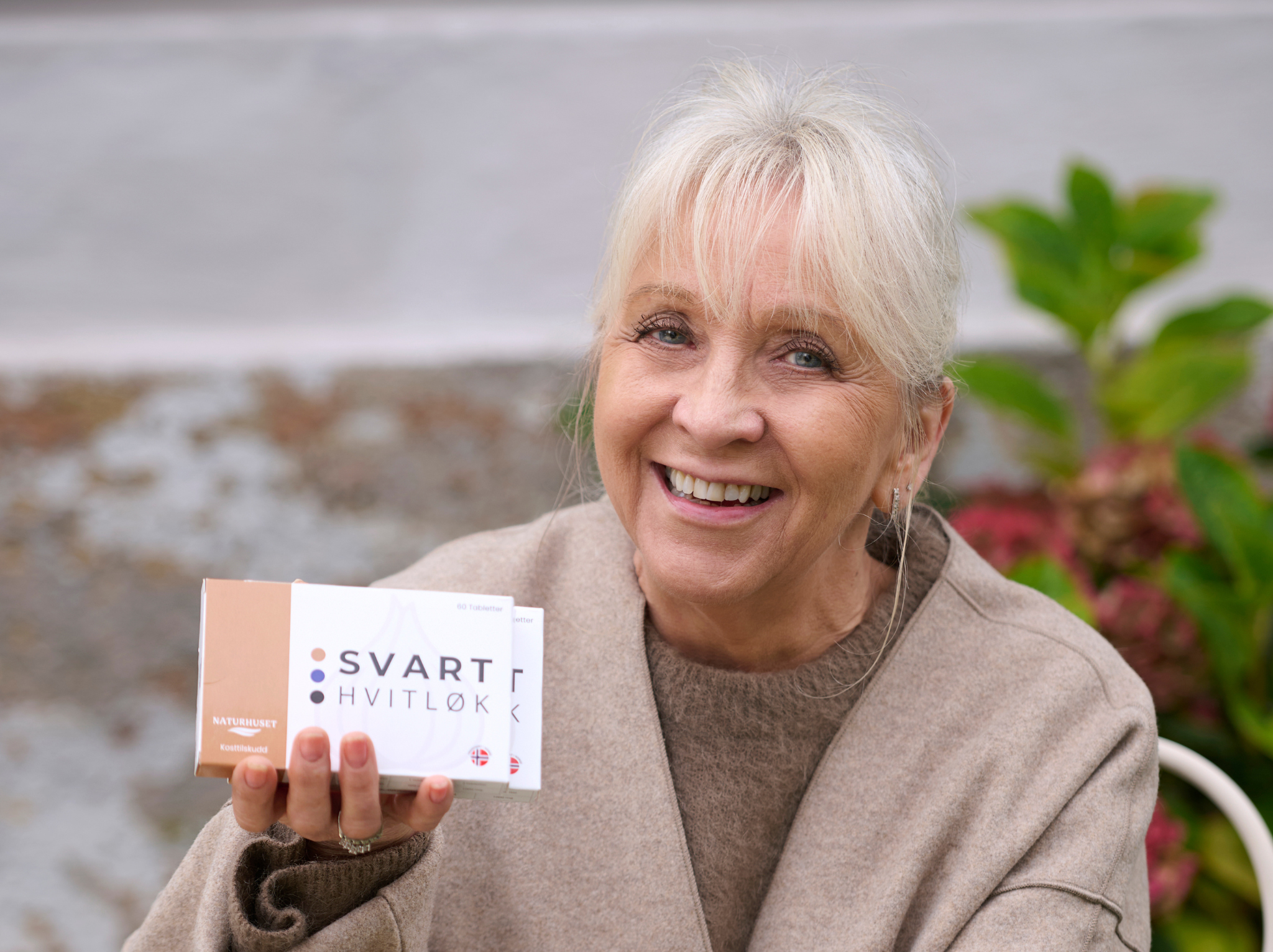 Bilde av Edel Marie (69) fornøyd kunde av Svart Hvitløk